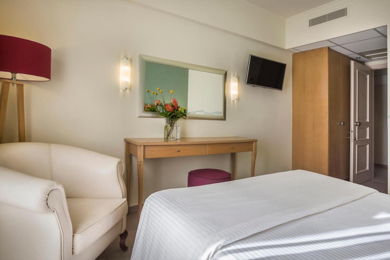 Ionian Plaza & Hotel 4*
