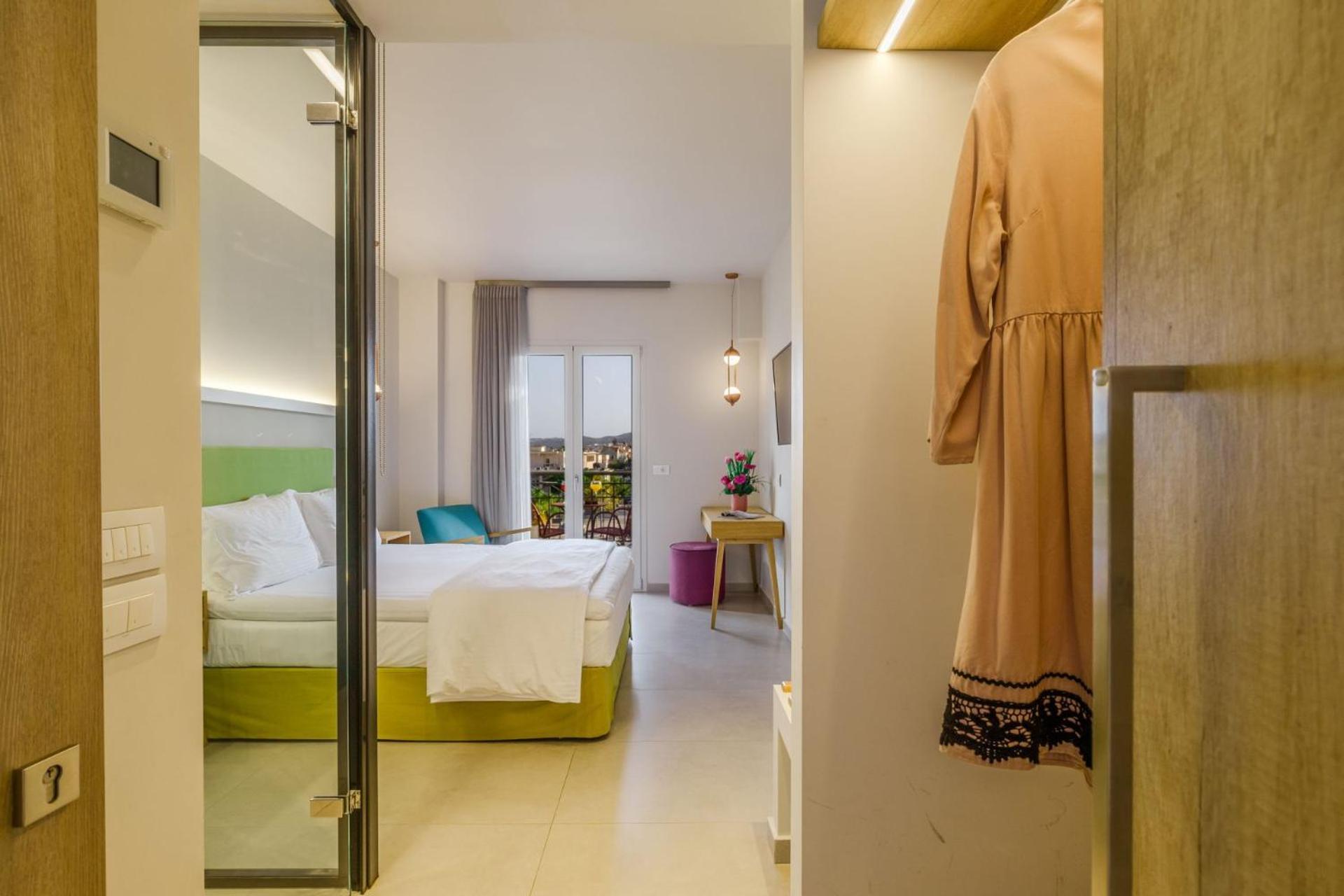 Ionian Plaza & Argostoli (Kefalonia)