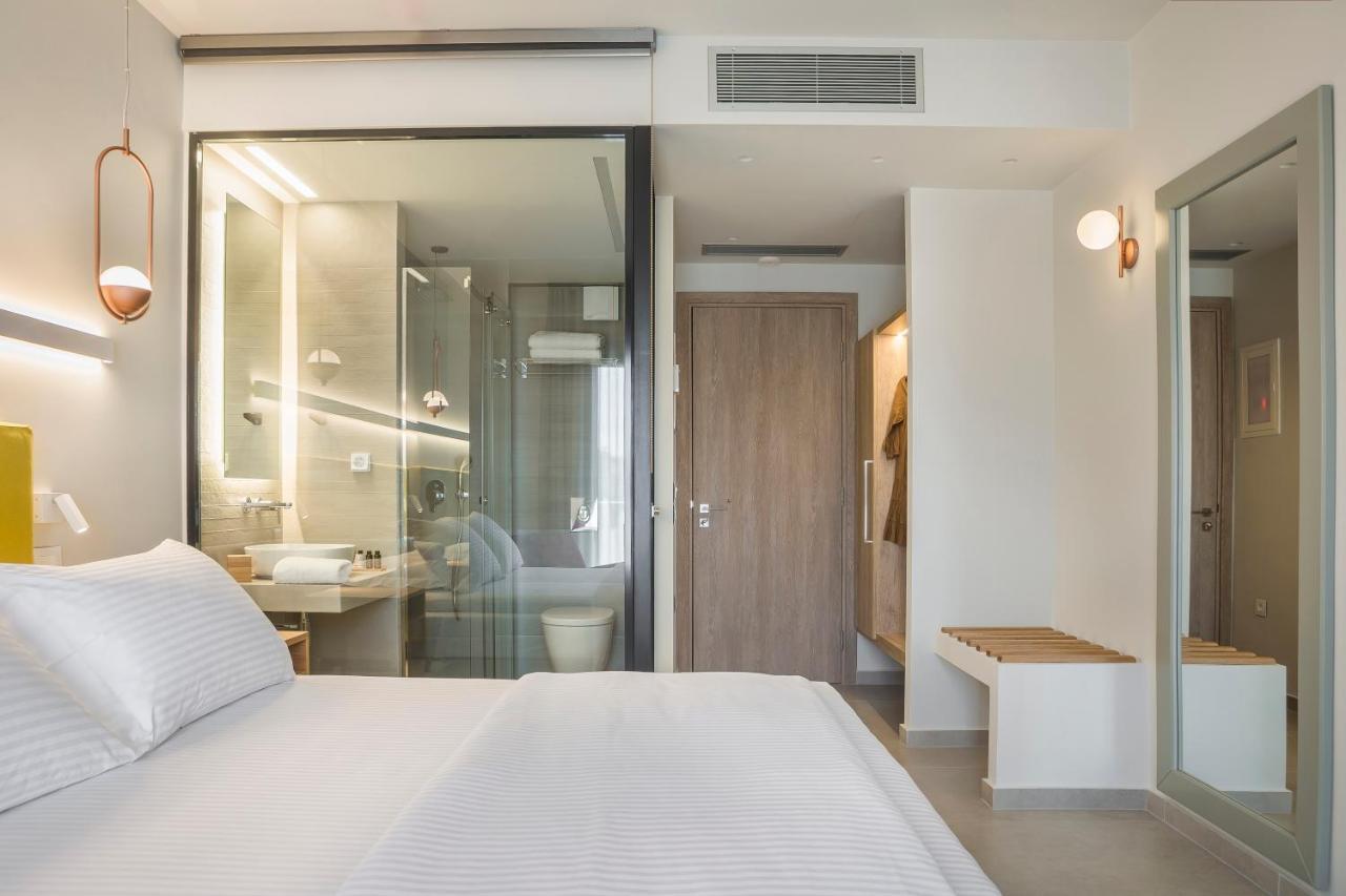 Ionian Plaza & Hotel